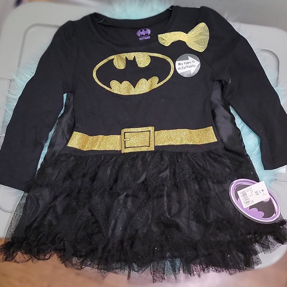NWT BATMAN/BATGIRL DRESS UP/COSTUME - SIZE 3T & 18M